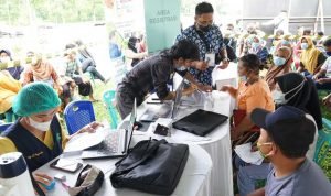 Vaksinasi covid-19 di Kecamatan Tanah Jawa dan Perdagangan, Kabupaten Simalungun, Sumatera Utara. (Foto: Istimewa)