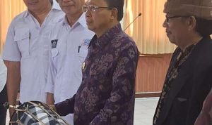 Gubernur Bali Wayan Koster (2)